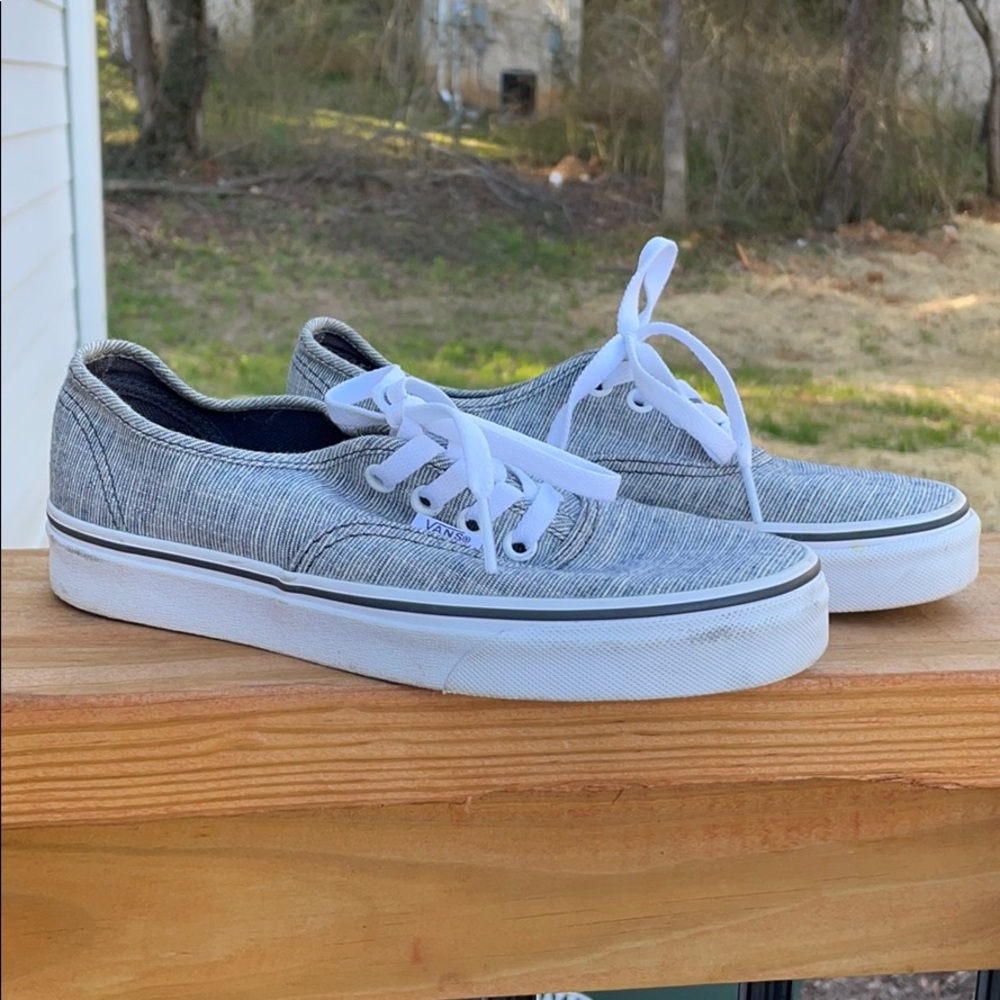 Vans - Picture 2 of 6